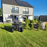 Przystan Family Pod Ochodzita Villa *