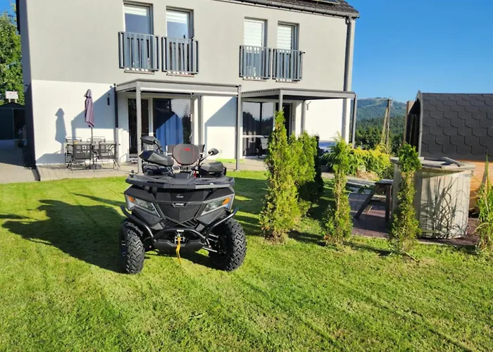 Przystan Family Pod Ochodzita Vila *