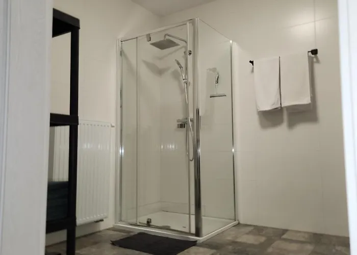 Przystan Family Pod Ochodzita Villa *